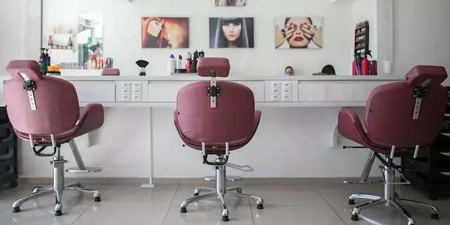 What is the purpose of a beauty salon?